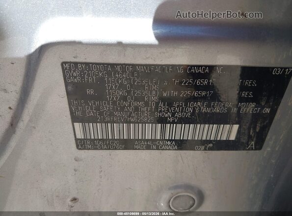 2T3RFREV7HW625825 2017 TOYOTA LE Silver ძრავის განყოფილების ხედი