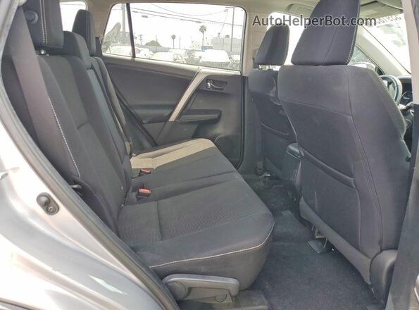 2T3RFREV9GW448208 2016 TOYOTA RAV4 Silver 