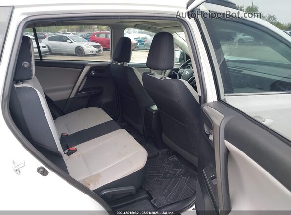 2T3RFREV9JW827801 2018 TOYOTA RAV4 White VIN կոդի պիտակի տեսք
