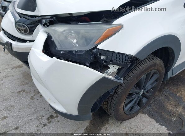 2T3RFREV9JW827801 2018 TOYOTA RAV4 White 