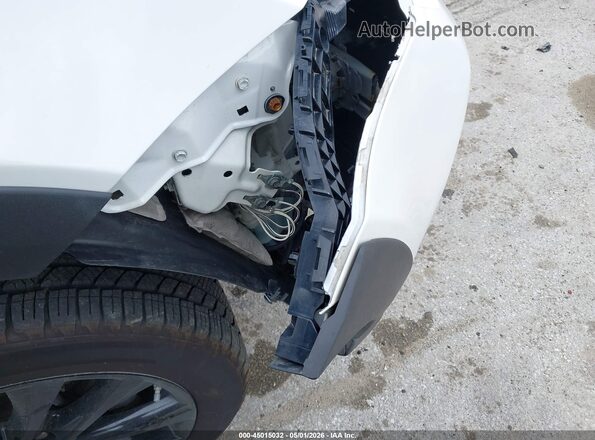 2T3RFREV9JW827801 2018 TOYOTA RAV4 White 