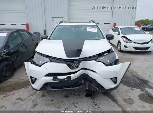 2T3RFREV9JW827801 2018 TOYOTA RAV4 White Սարքավորումների վահանակի տեսք