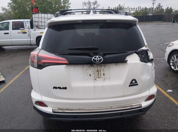2T3RFREVXJW770010 2018 TOYOTA RAV4 White 