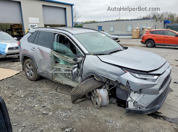 2T3RWRFV2RW196867 2024 TOYOTA RAV4 Silver Delantero derecho