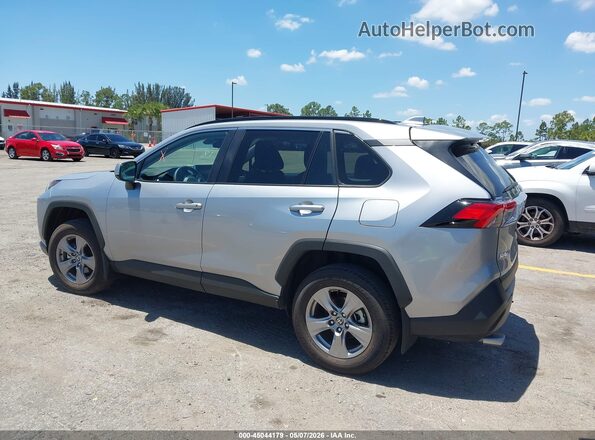 2T3W1RFV1SC345598 2025 TOYOTA LE Серебряный Задняя левая четверть
