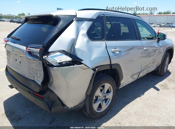 2T3W1RFV1SC345598 2025 TOYOTA LE Серебряный Вид спереди