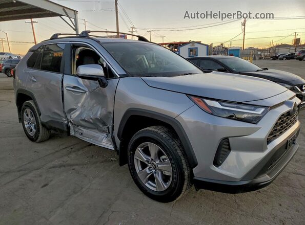 2T3W1RFV1SW435820 2025 TOYOTA RAV4 Silver Przód prawy