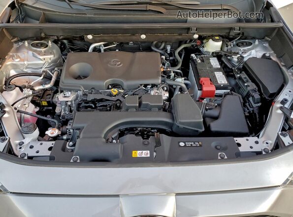 2T3W1RFV1SW435820 2025 TOYOTA RAV4 Silver Widok komory silnika