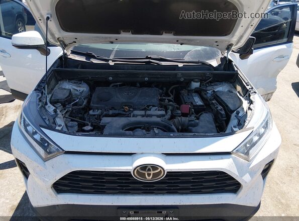 2T3W1RFV2MC169096 2021 TOYOTA LE Белый Вид сзади