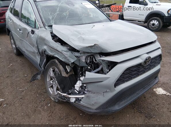 2T3W1RFV2PW239909 2023 TOYOTA RAV4 Silver Դիմացի տեսք
