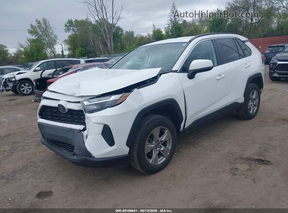 2T3W1RFV4PC241047 2023 TOYOTA LE Белый Передняя левая четверть