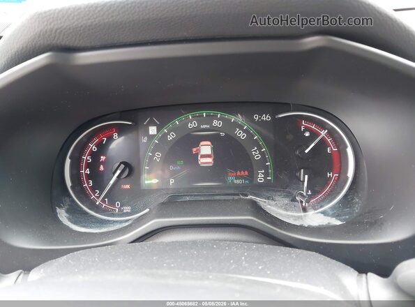 2T3W1RFV4SW393904 2025 TOYOTA LE Red Widok tylnych siedzeń
