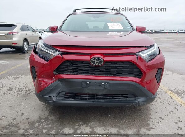 2T3W1RFV4SW393904 2025 TOYOTA LE Red Widok z przodu