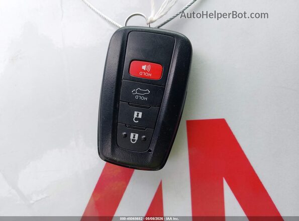 2T3W1RFV4SW393904 2025 TOYOTA LE Red Widok deski rozdzielczej
