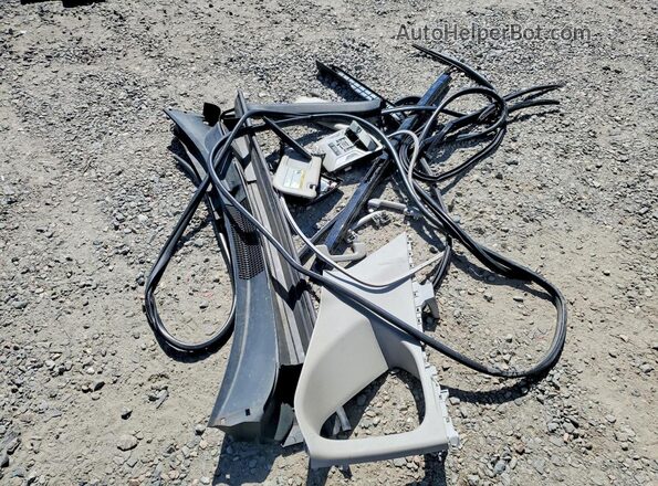 2T3W1RFV6PC239817 2023 TOYOTA LE White 