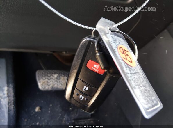 2T3W1RFV6SW382354 2025 TOYOTA LE Черный Вид панели приборов