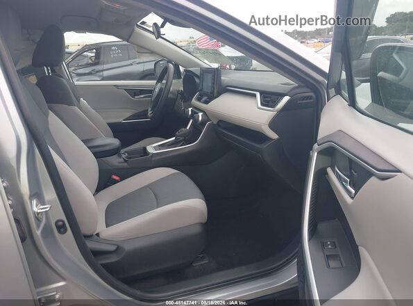 2T3W1RFV7LW060307 2020 TOYOTA RAV4 Gray Սալոնի դիմացի տեսք