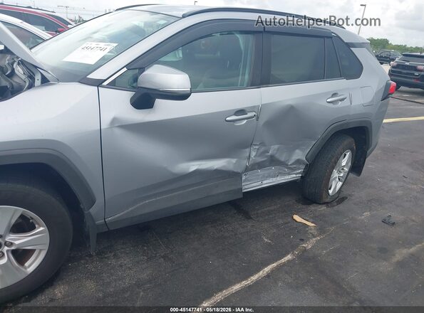 2T3W1RFV7LW060307 2020 TOYOTA RAV4 Gray Դիմացի տեսք