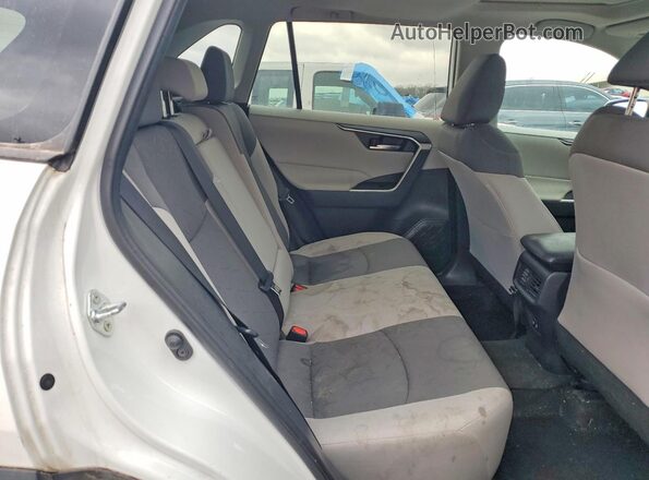 2T3W1RFV8KW057558 2019 TOYOTA RAV4 White Rear interior view