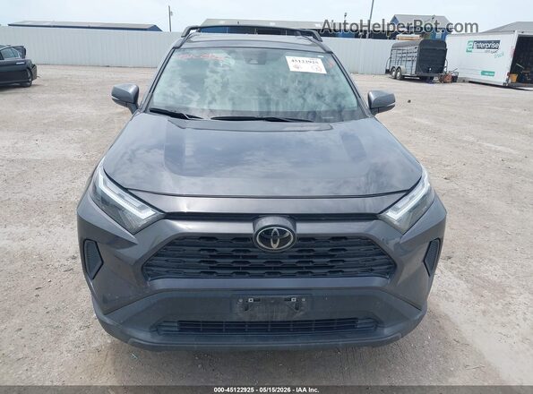 2T3W1RFV8PW283770 2023 TOYOTA RAV4 Gray Vista interior trasera
