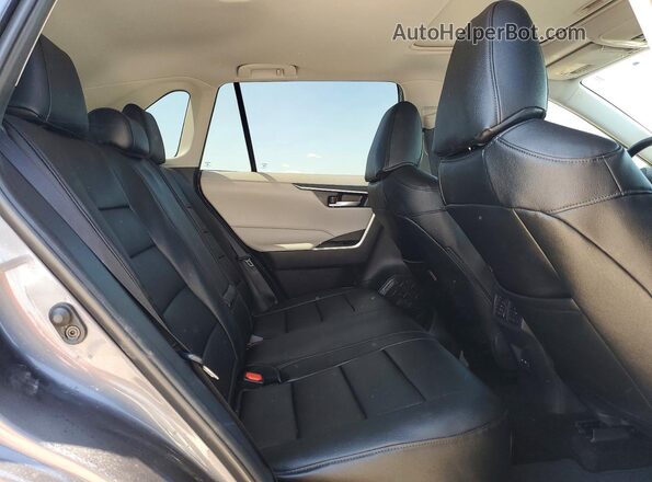 2T3W1RFV8SC346571 2025 TOYOTA RAV4 Gray Vista de los asientos traseros