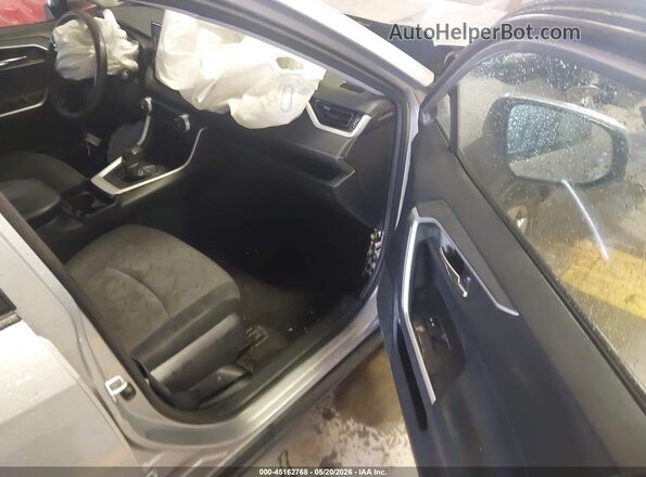 2T3W1RFV9LC047110 2020 TOYOTA RAV4 Gray Front interior view