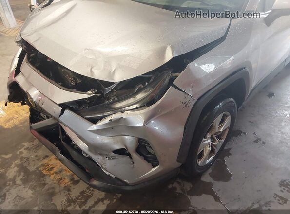 2T3W1RFV9LC047110 2020 TOYOTA RAV4 Gray Front view