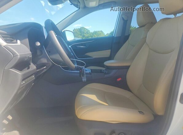 2T3W1RFVXSC311336 2025 TOYOTA RAV4 White წინა სალონის ხედი