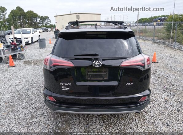 2T3WFREV1JW495727 2018 TOYOTA LE Black 