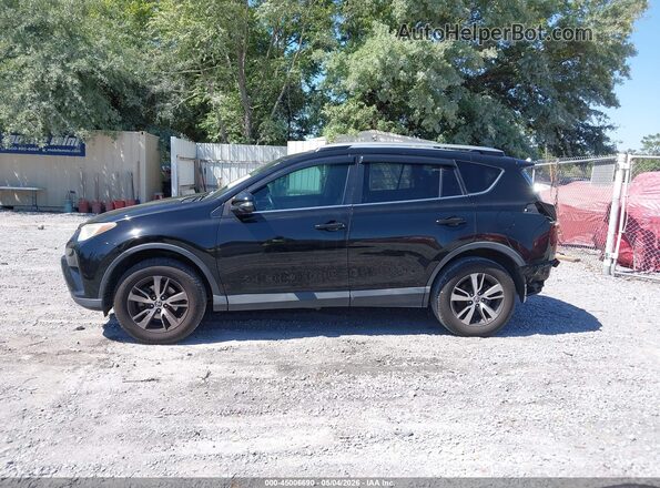 2T3WFREV4HW326487 2017 TOYOTA LE Black 