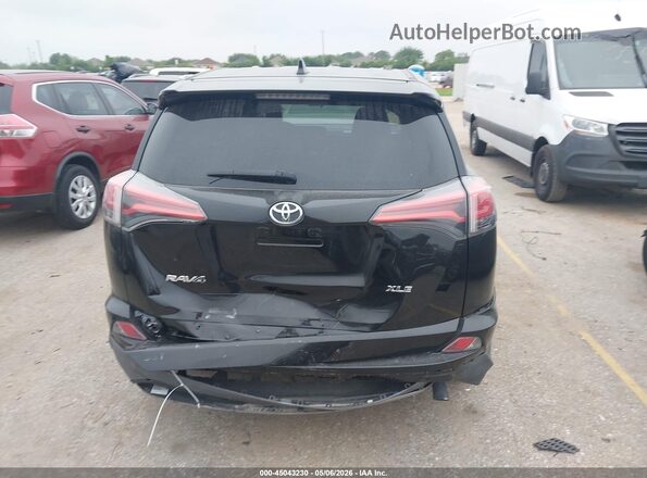 2T3WFREV5JW476209 2018 TOYOTA LE Black 