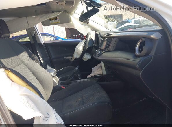 2T3WFREV6JW476848 2018 TOYOTA LE White Սալոնի դիմացի տեսք