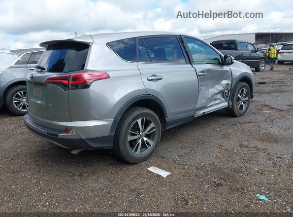 2T3WFREV7JW410695 2018 TOYOTA RAV4 Silver Rear right