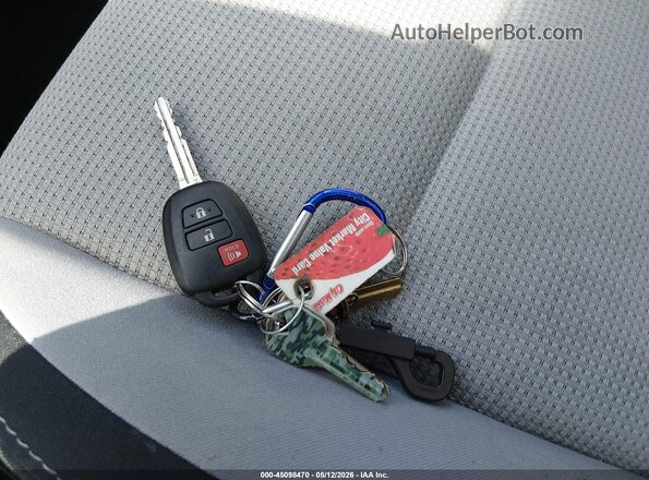 2T3WFREV7JW441297 2018 TOYOTA LE Черный Вид панели приборов
