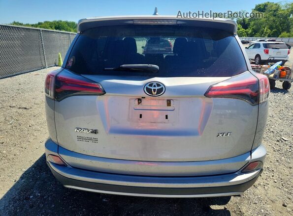 2T3WFREV7JW479029 2018 TOYOTA RAV4 Silver 