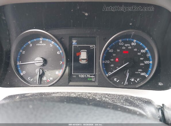 2T3WFREV9JW470736 2018 TOYOTA RAV4 Red უკანა სავარძლების ხედი