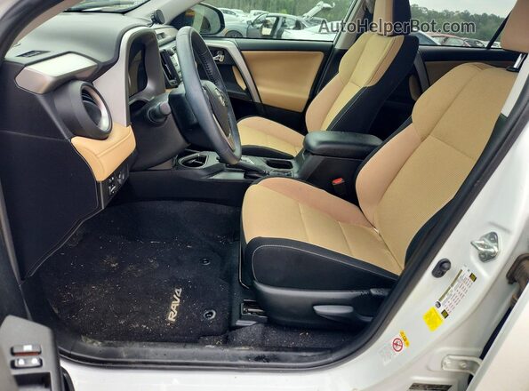 2T3WFREVXHW395877 2017 TOYOTA RAV4 White 