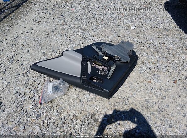 2T3WFREVXJW474701 2018 TOYOTA LE Black Instrument cluster view
