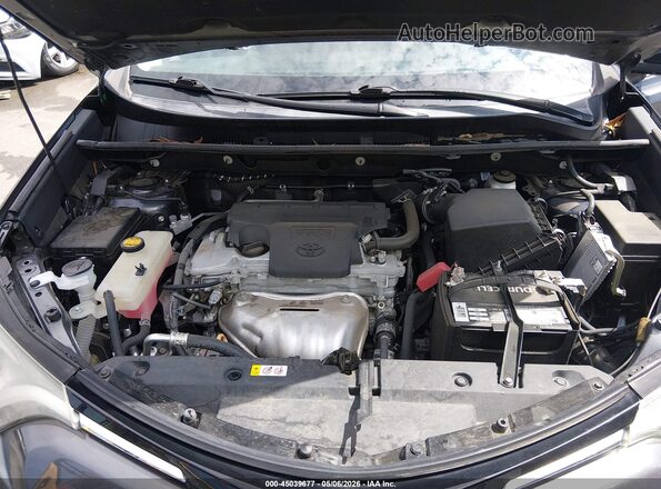 2T3WFREVXJW516798 2018 TOYOTA LE Gray Вид ззаду