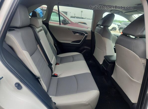 2T3Y1RFVXSW430432 2025 TOYOTA RAV4 White 