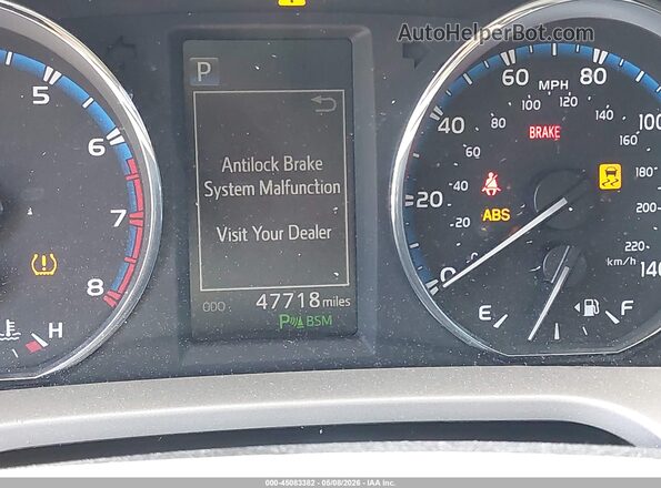2T3YFREV0HW324180 2017 TOYOTA RAV4 Silver 