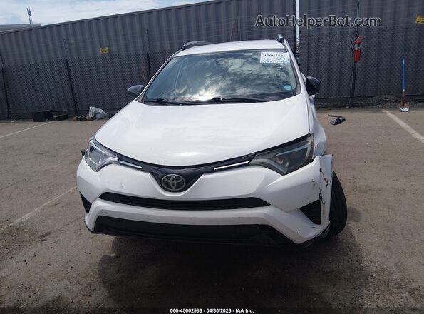 2T3ZFREV3HW338871 2017 TOYOTA LE White Widok wnętrza z tyłu