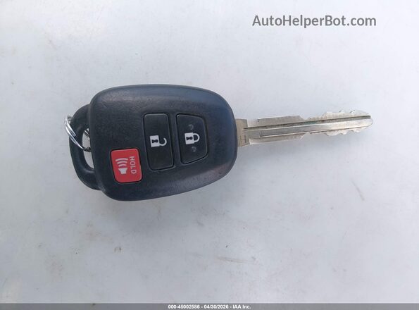 2T3ZFREV3HW338871 2017 TOYOTA LE White Widok deski rozdzielczej