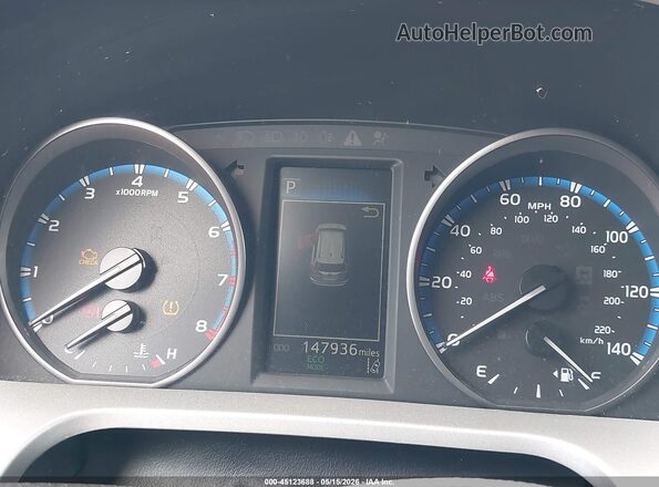 2T3ZFREV3HW372602 2017 TOYOTA RAV4 Бордовый Вид задних сидений
