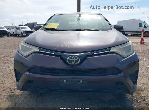 2T3ZFREV3HW372602 2017 TOYOTA RAV4 Бордовый Вид задней части салона