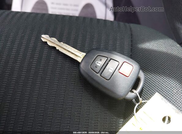 2T3ZFREV7JW407261 2018 TOYOTA LE Red Widok deski rozdzielczej