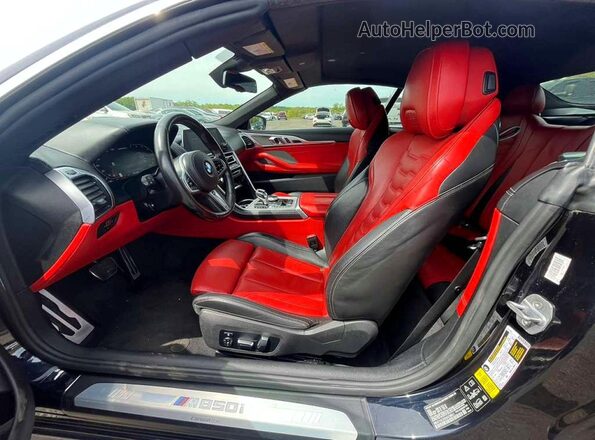WBAFY4C50KBX38841 2019 BMW M8 Black Widok zestawu wskaźników