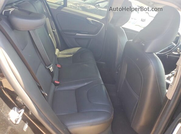 YV440MWK4J2052882 2018 VOLVO V60 Black Widok komory silnika