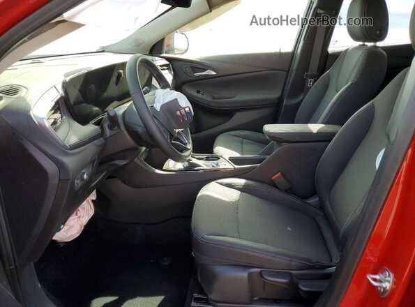 KL4AMBSL5TB099896 2026 BUICK ENCORE Красный Вид панели приборов