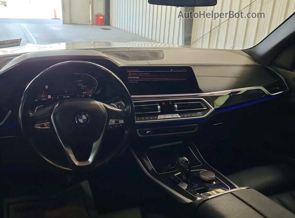5UXCR6C08L9B81724 2020 BMW X5 White Widok zestawu wskaźników